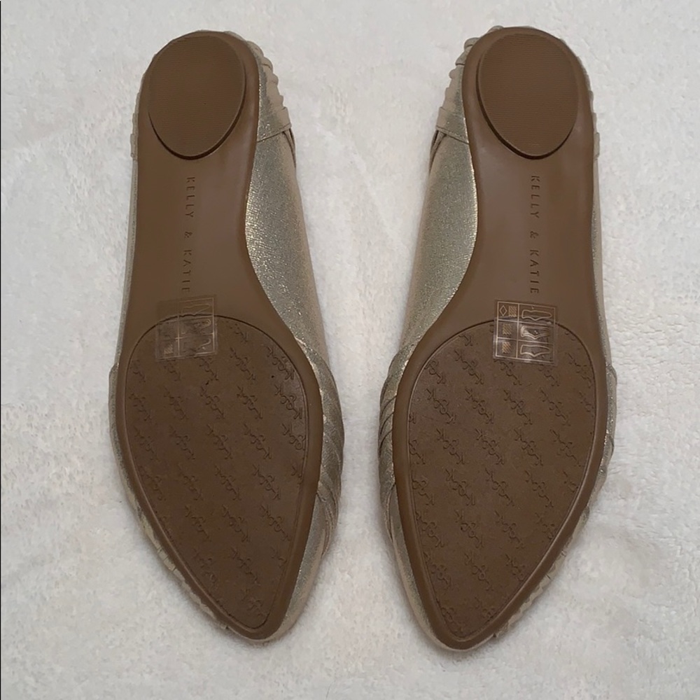 Kelly & Katie gold shimmery flats - Picture 4 of 4
